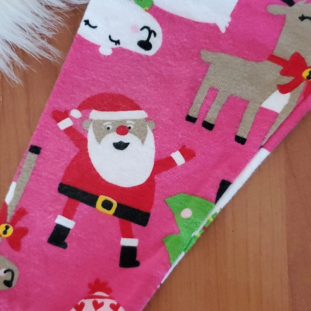 Carters 2 piece Christmas Santa pajamas 12 months
